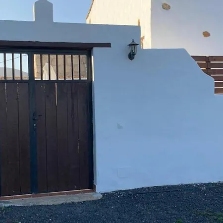Rest And Enjoy In This Small, But Cozy In Paradise. *